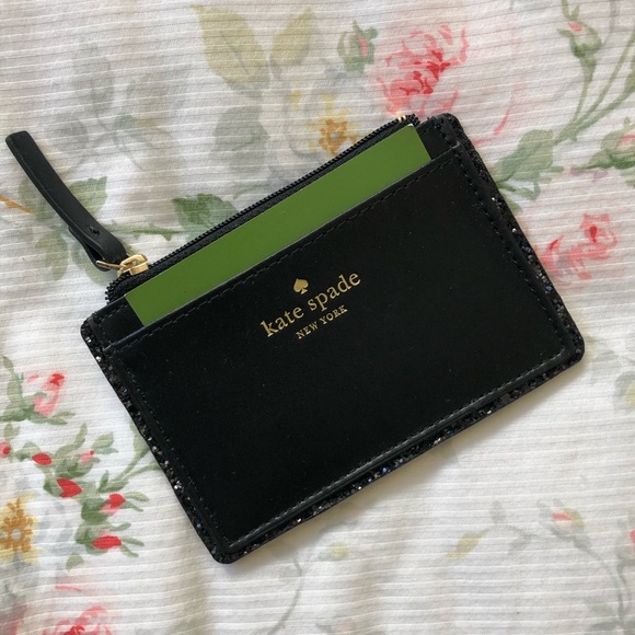 Kate Spade Beanie Mittens and Wallet - Picture 2 of 9